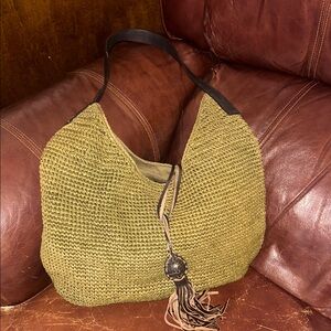 Banana Republic Elegant Olive Green Woven Shoulder Bag leather strap